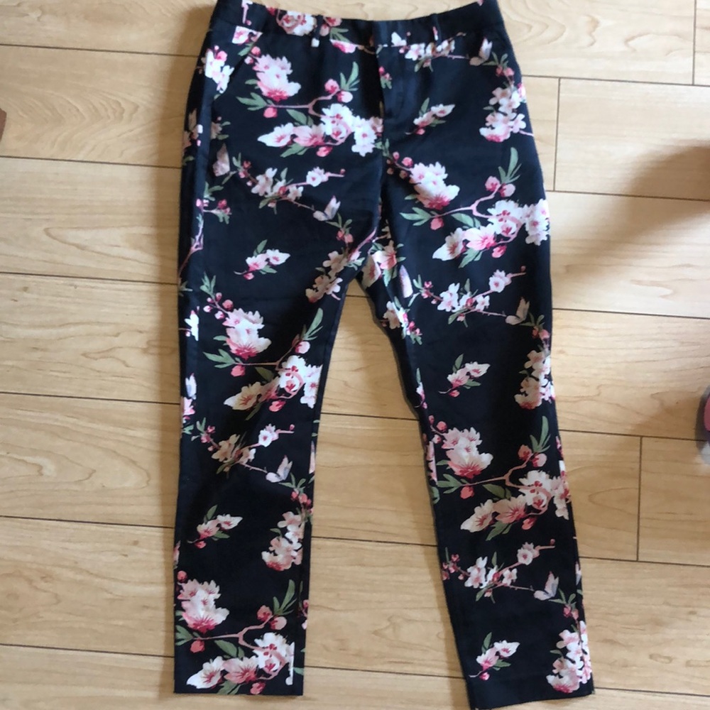 Joie black silk floral pants size 4